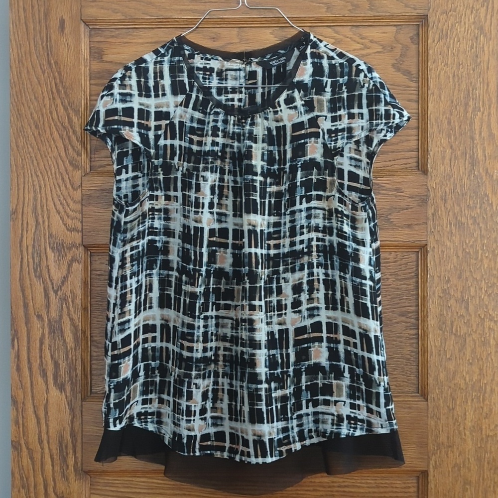 Simply Vera by Vera Wang Black White and Pink "Northern Escape " Cap Sleeve Top